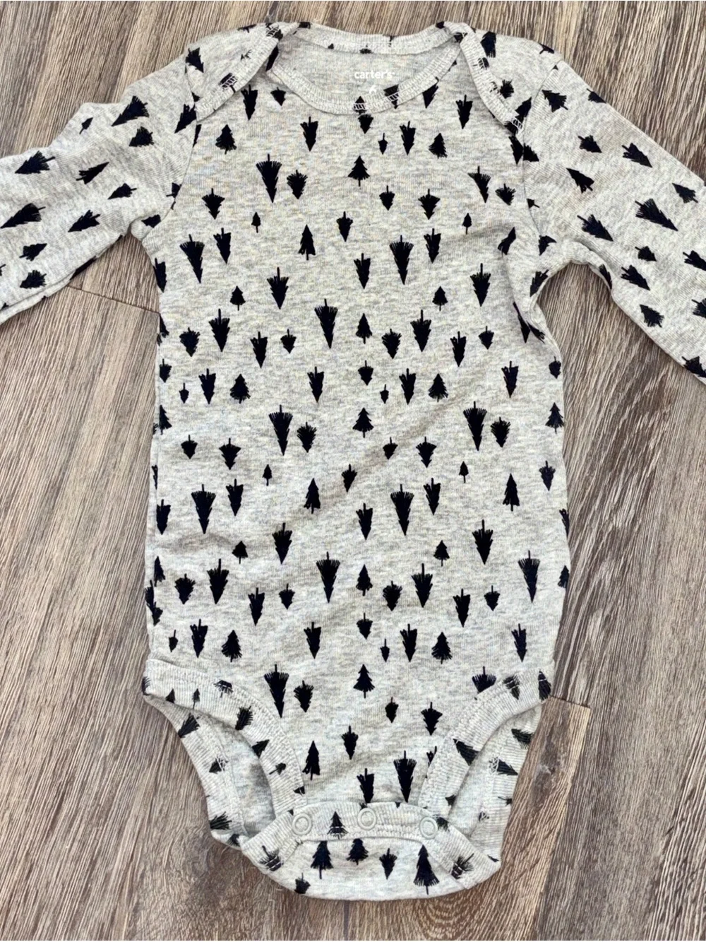 Carter's 2 Pack Bodysuits White Red & Black Polar Bear Trees 6 M Long-Sleeve NWT